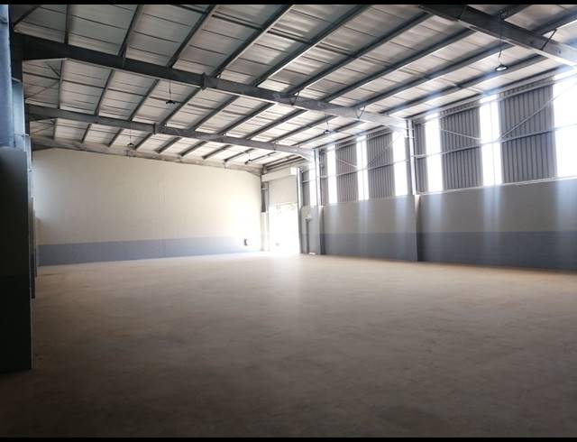 450M² WAREHOUSE TO LET IN WATERFALL